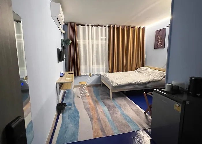 Moochi Relax L'assommior فندق